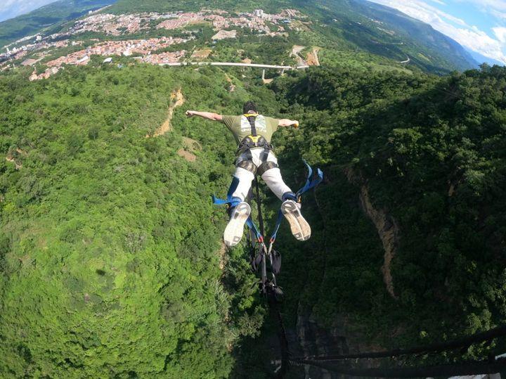 Bungee a 140 metros en el Cañón de las Lajas: Una Aventura Extrema en San Gil
