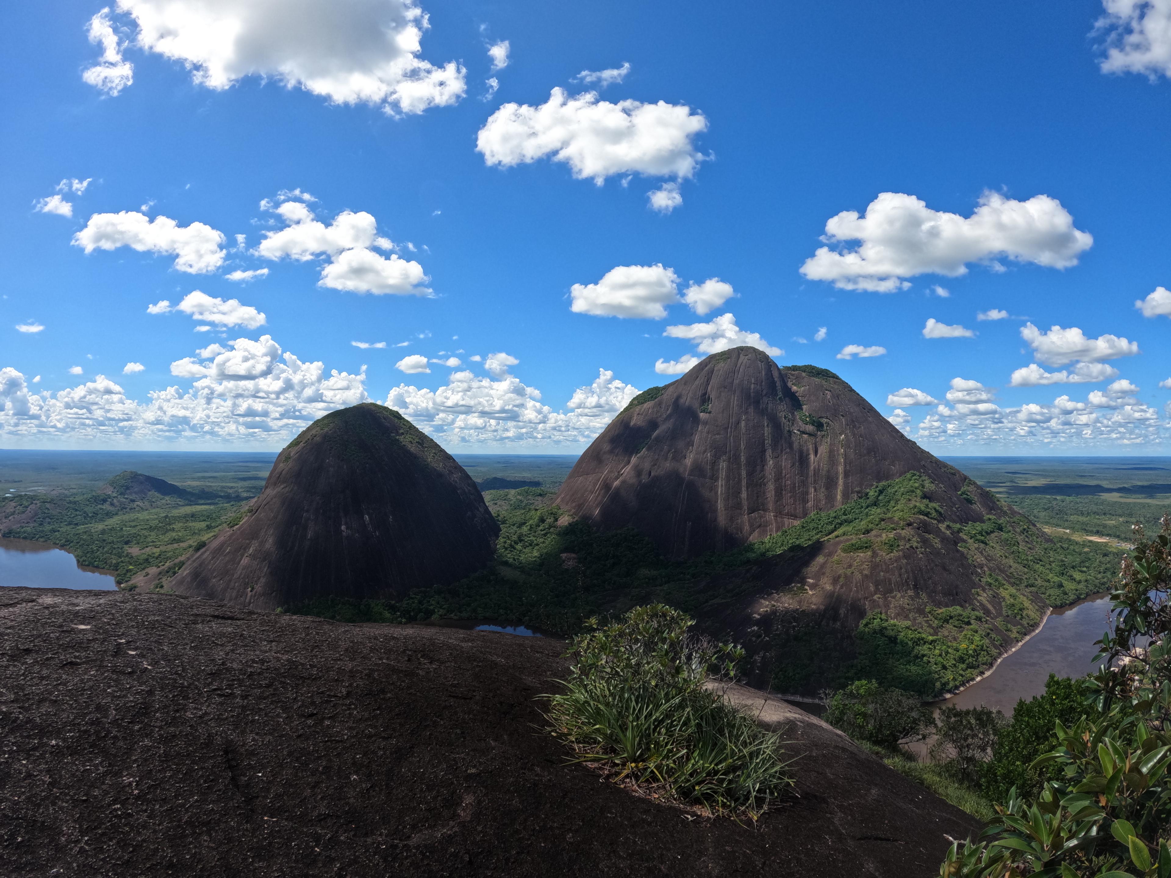 Cerros de Mavicure, estrella fluvial y selva Matavén en 4 días